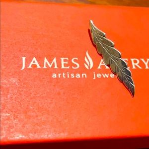 James Avery retired leaf